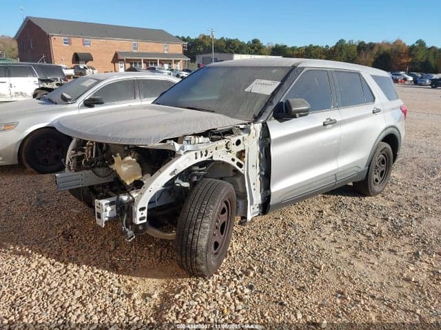 2023 FORD POLICE INTERCEPTOR UTILITY 2