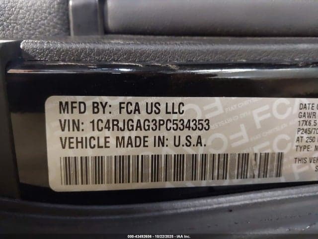2023 JEEP GRAND CHEROKEE LAREDO 4X2 9