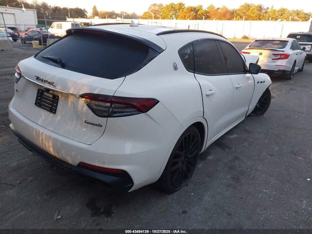 2021 MASERATI LEVANTE 4