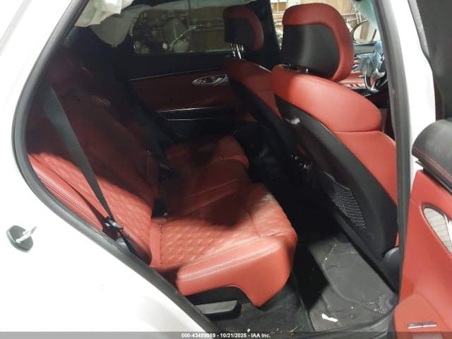 2023 GENESIS GV70 3.5T 8