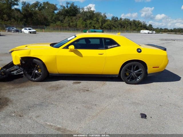 2017 DODGE CHALLENGER SXT 14