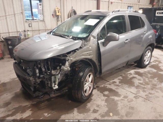 2019 CHEVROLET TRAX LT 2
