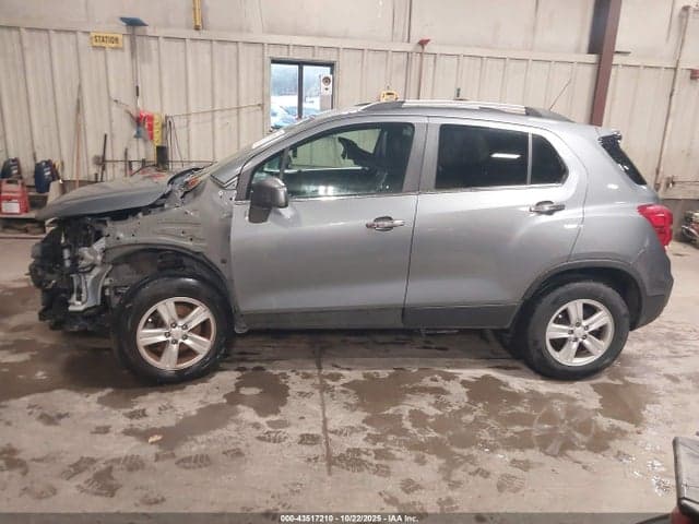 2019 CHEVROLET TRAX LT 14