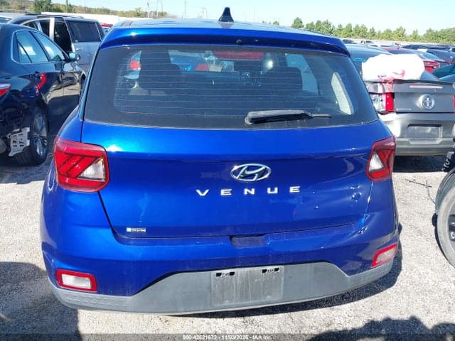 2021 HYUNDAI VENUE SE 16