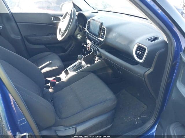 2021 HYUNDAI VENUE SE 5