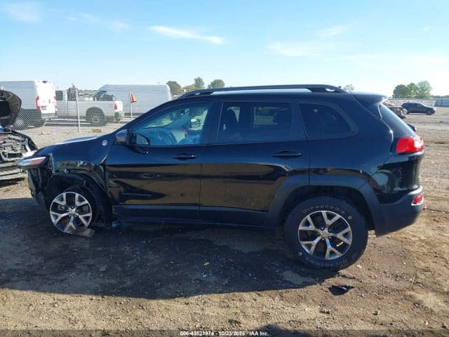 2016 JEEP CHEROKEE TRAILHAWK 14