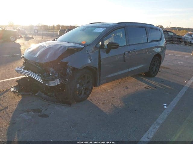 2025 CHRYSLER PACIFICA LIMITED AWD 2