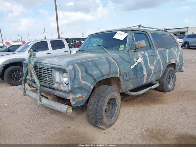 1978 DODGE RAMCHARGER 2