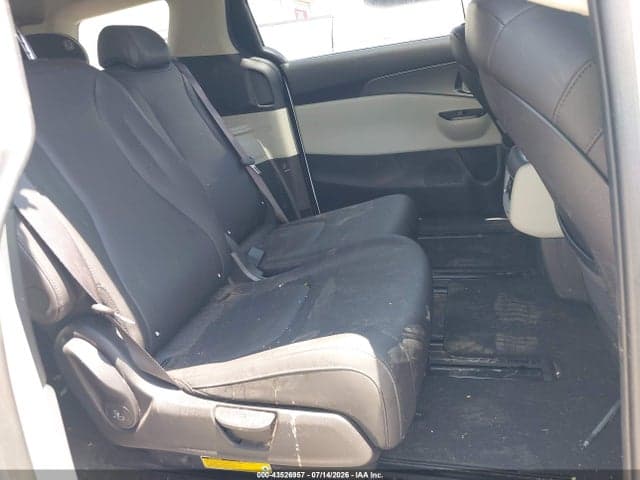 2022 KIA CARNIVAL MPV LX SEAT PACKAGE 8