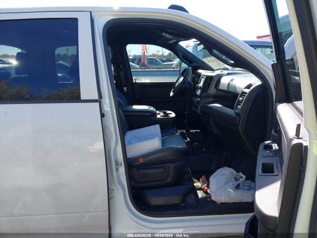 2024 RAM 2500 TRADESMAN 4X4 8' BOX 5