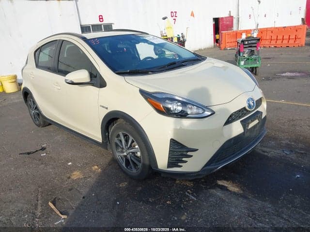 2018 TOYOTA PRIUS C THREE