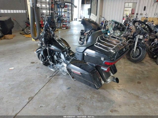 2017 HARLEY-DAVIDSON FLHTK ULTRA LIMITED 4