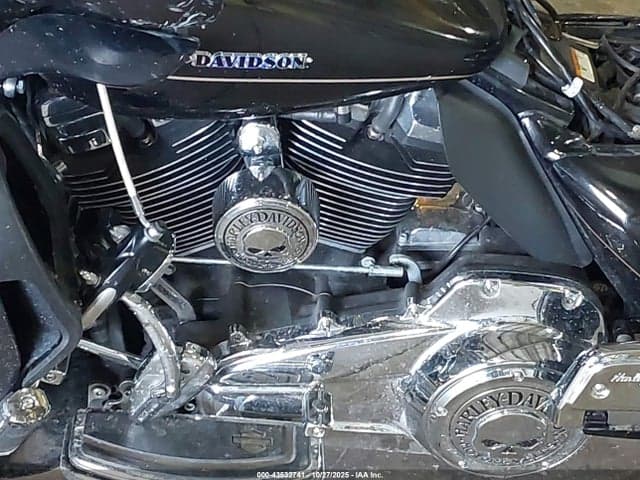 2017 HARLEY-DAVIDSON FLHTK ULTRA LIMITED 10