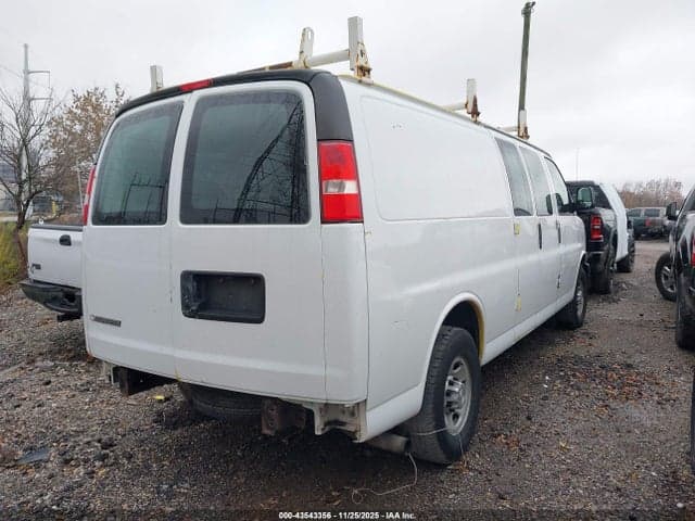 2017 CHEVROLET EXPRESS 2500 WORK VAN 4