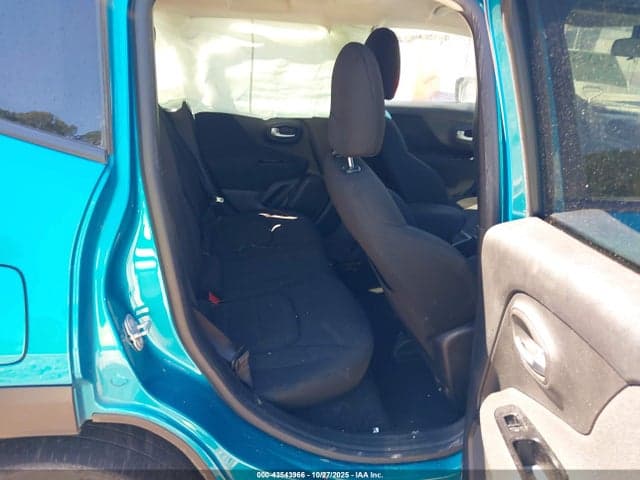 2020 JEEP RENEGADE LATITUDE FWD 8