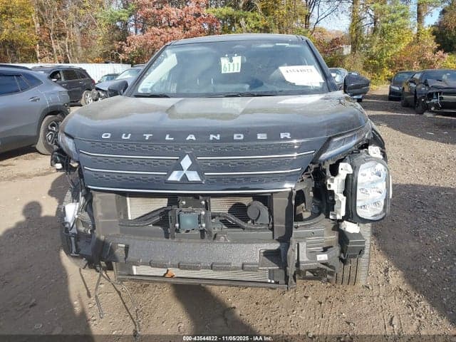 2024 MITSUBISHI OUTLANDER SE 2.5 12