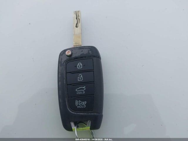 2021 HYUNDAI ACCENT SE 11