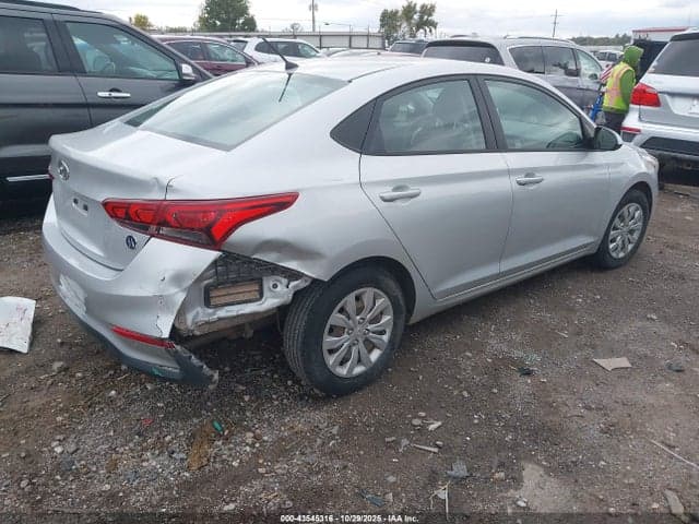 2021 HYUNDAI ACCENT SE 4