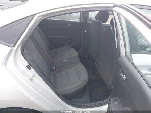 2021 HYUNDAI ACCENT SE 8