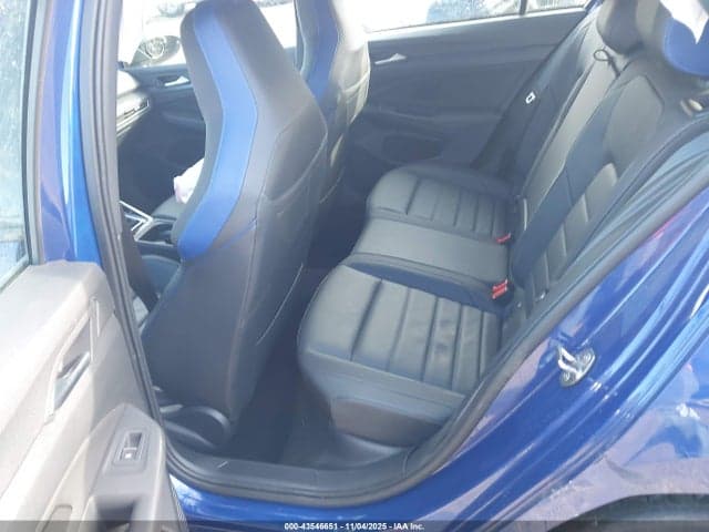 2024 VOLKSWAGEN GOLF R 2.0T 8
