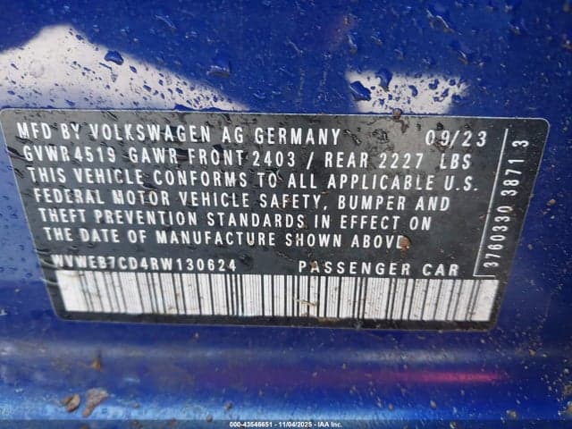 2024 VOLKSWAGEN GOLF R 2.0T 9