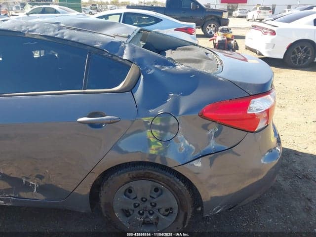 2016 KIA FORTE LX 13