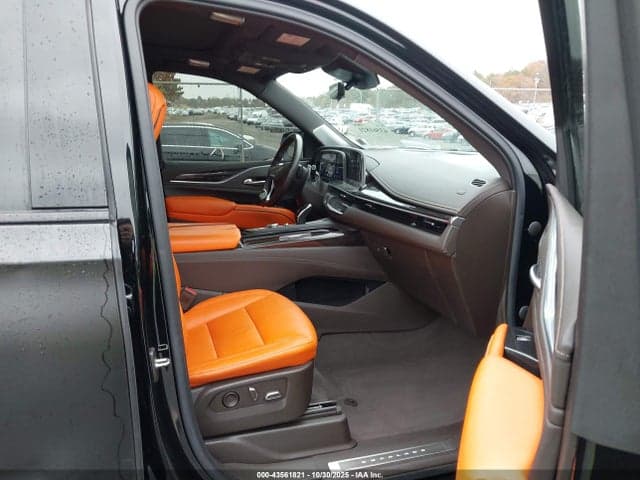 2022 CADILLAC ESCALADE 4WD SPORT 5