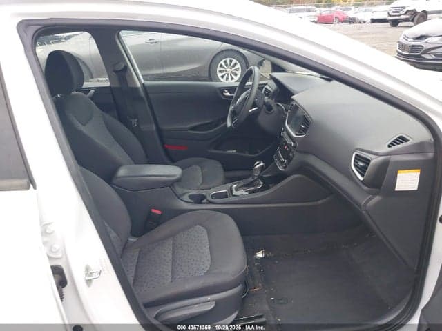 2017 HYUNDAI IONIQ HYBRID BLUE 5