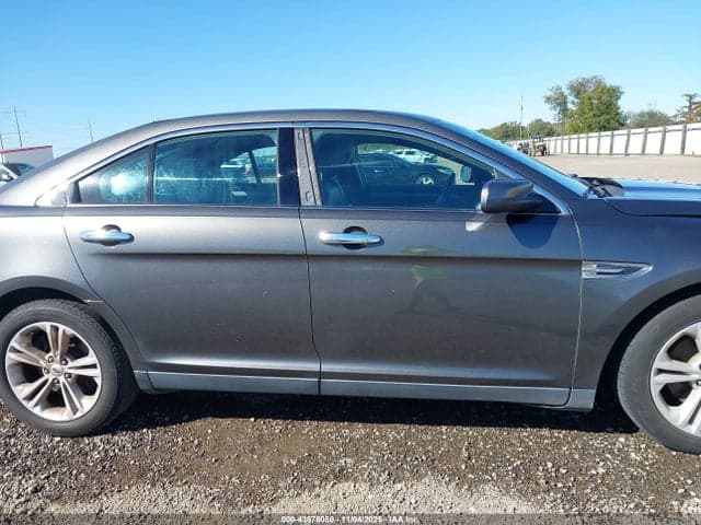 2017 FORD TAURUS SEL 14