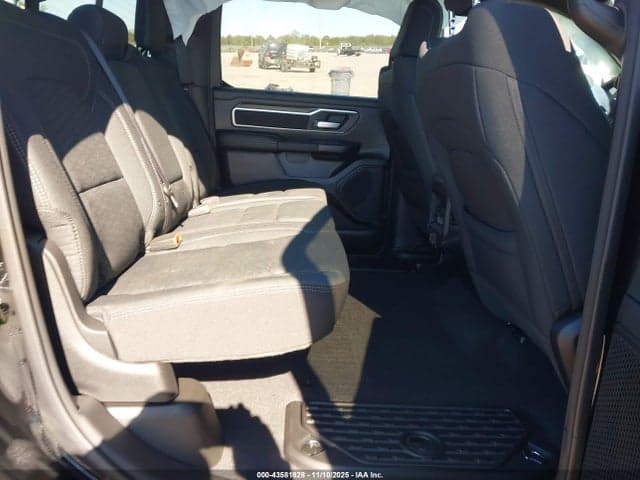 2026 RAM 1500 BIG HORN 4X4 5'7 BOX 8