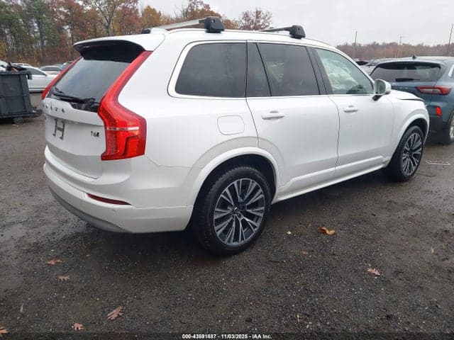 2022 VOLVO XC90 T6 MOMENTUM 7 PASSENGER 4