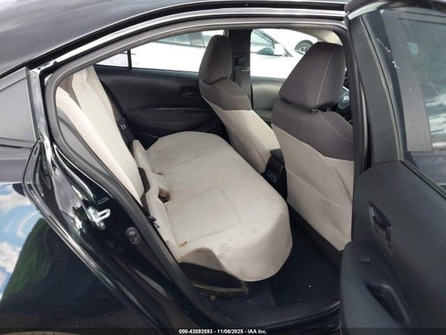 2024 TOYOTA COROLLA LE 8