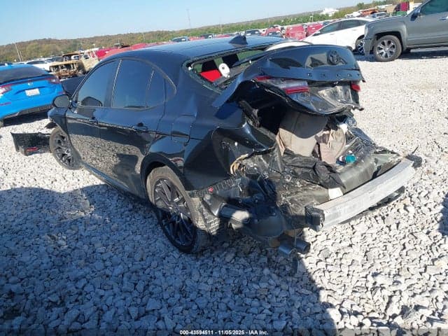 2025 TOYOTA CAMRY XSE 3