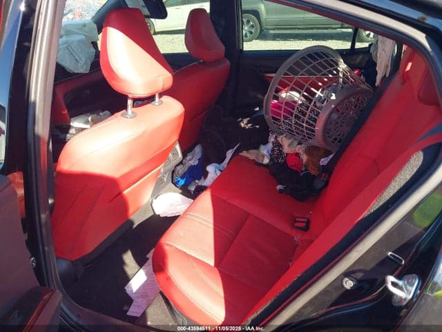 2025 TOYOTA CAMRY XSE 8