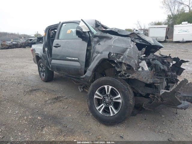 2017 TOYOTA TACOMA TRD SPORT - 1