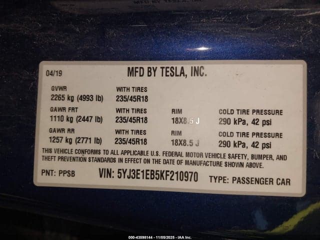 2019 TESLA MODEL 3 LONG RANGE/PERFORMANCE 9