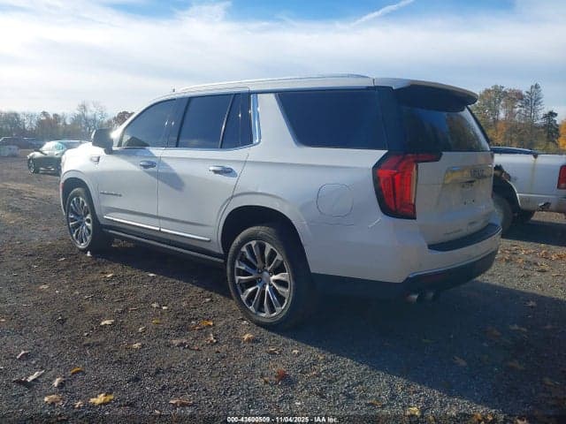 2021 GMC YUKON 4WD DENALI 3