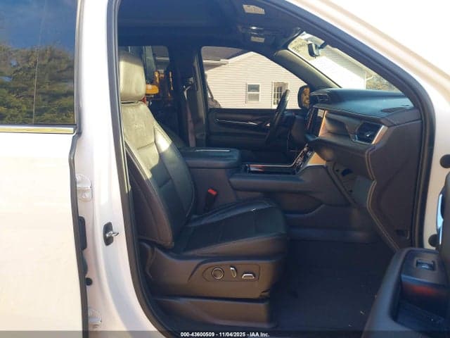 2021 GMC YUKON 4WD DENALI 5