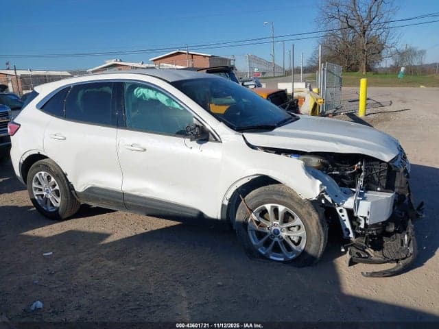 2020 FORD ESCAPE SE 18