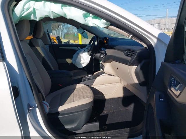 2020 FORD ESCAPE SE 5