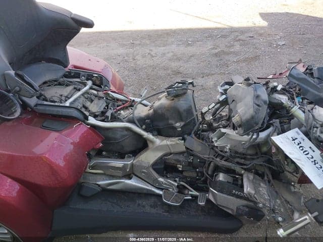 2018 HONDA GL1800 D 11