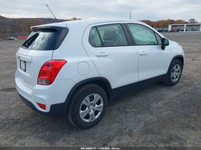 2017 CHEVROLET TRAX LS 4