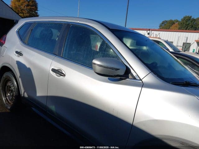 2018 NISSAN ROGUE S 13