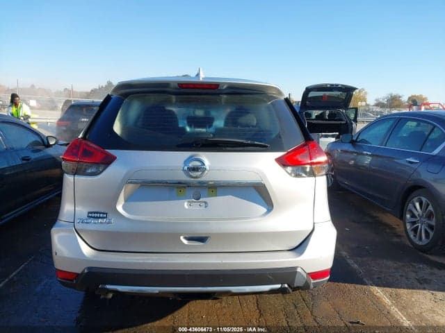 2018 NISSAN ROGUE S 16