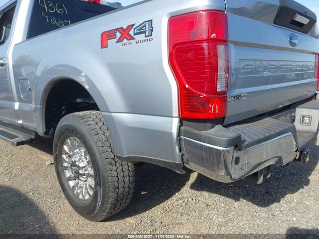 2020 FORD F-250 XLT 17