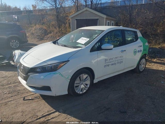 2023 NISSAN LEAF S 40 KWH 2