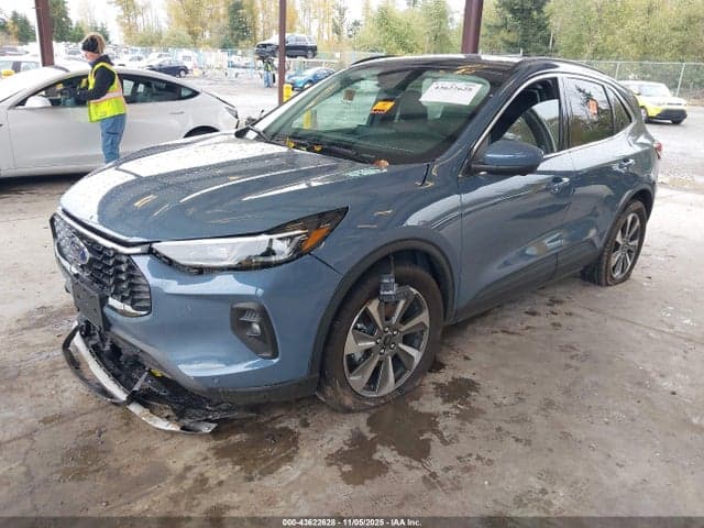 2024 FORD ESCAPE PLATINUM 2