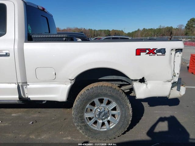 2018 FORD F-250 LIMITED 18