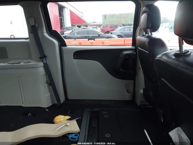 2017 DODGE GRAND CARAVAN SXT 8