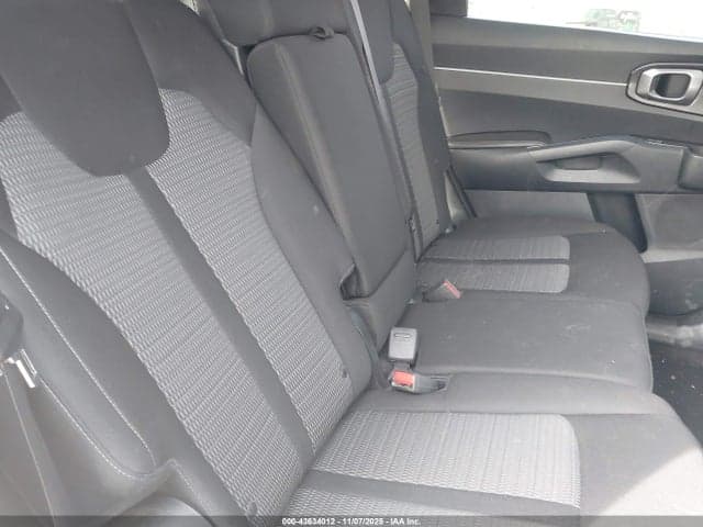 2023 KIA SORENTO LX 8